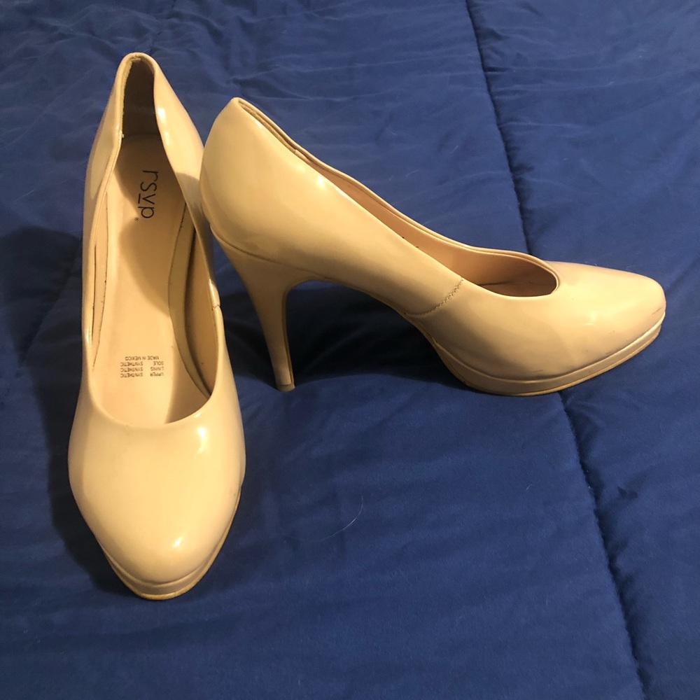 High heel shoes